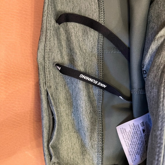 Nike Light Green Running Leggings - Picture 6 of 6